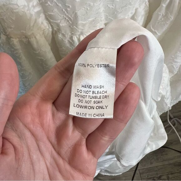 Ivy City Co. Mimi White Dress Puff Sleeve Floral Chiffon Detail Basque Waist 22W - Picture 8 of 14